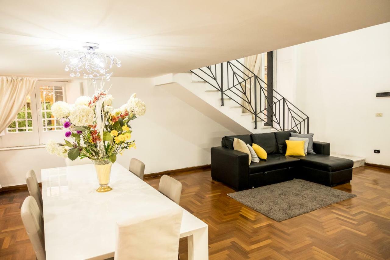 Il Salotto Di Nonna Cornelia 2 Hotel Napels Buitenkant foto