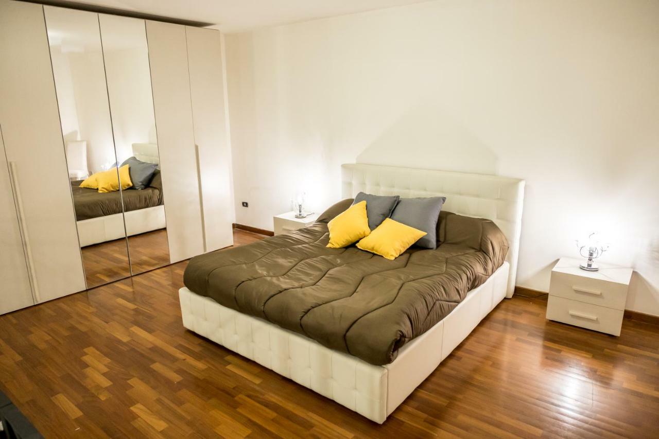 Il Salotto Di Nonna Cornelia 2 Hotel Napels Buitenkant foto