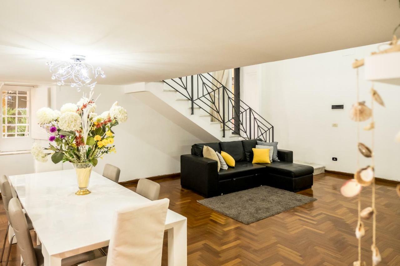 Il Salotto Di Nonna Cornelia 2 Hotel Napels Buitenkant foto