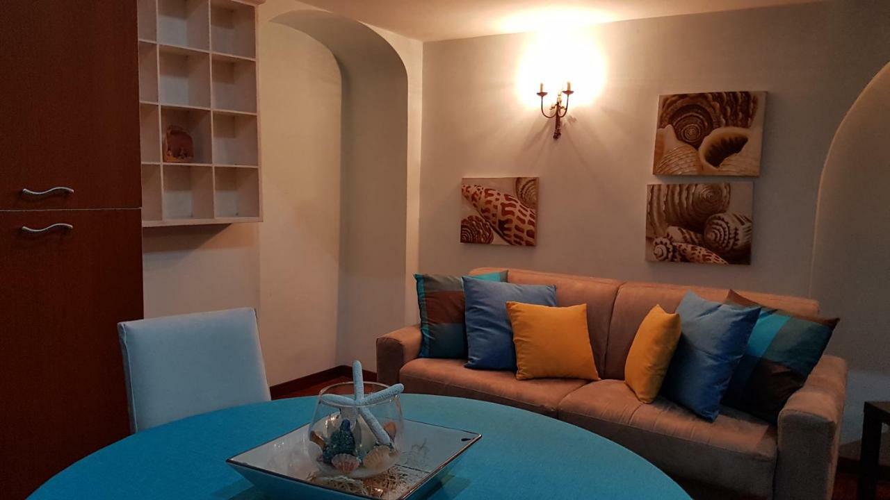 Il Salotto Di Nonna Cornelia 2 Hotel Napels Buitenkant foto